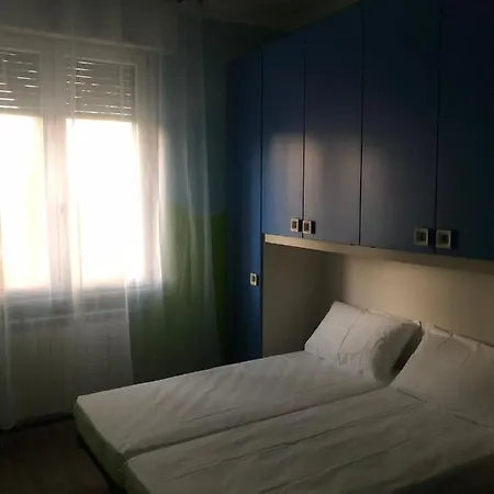 Apartment Cozy House *