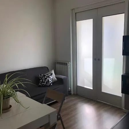 Cozy House Apartment *